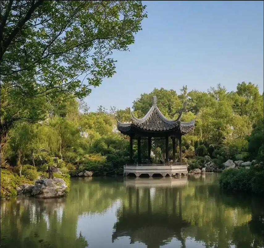 防城港友绿餐饮有限公司